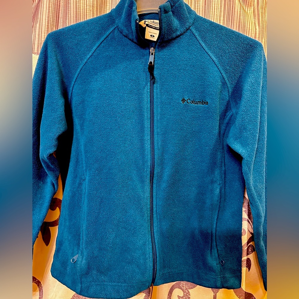 EUC Columbia Women's Blue Fleece Fall/Winter Activewear‎ Leisure Jacket Size M